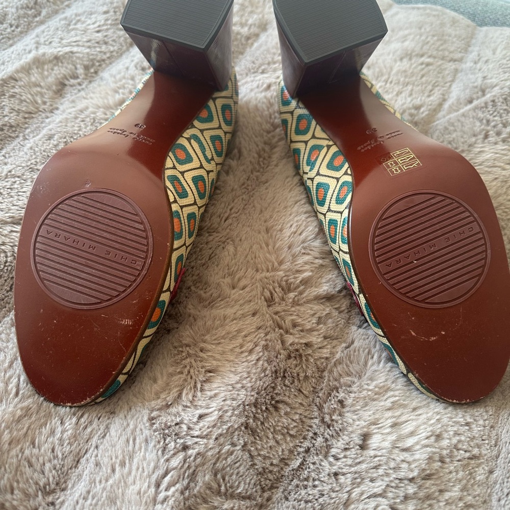 Chie Mihara Geometric Patterned Heels - Green and Red - Picture 8 of 11